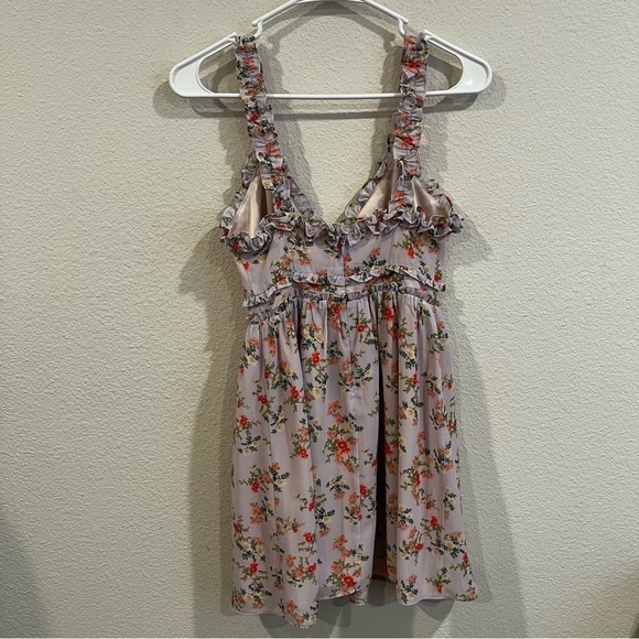 Revolve Lovers & Friends Raya lilac floral mini dress w ruffle detail size xxs - Picture 3 of 11